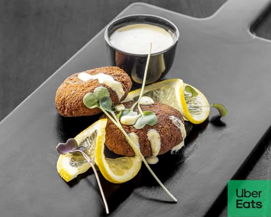 Vish Cakes & Dip (2pc)