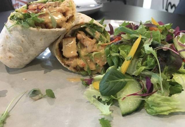Zingy Chickn Wrap & Chips