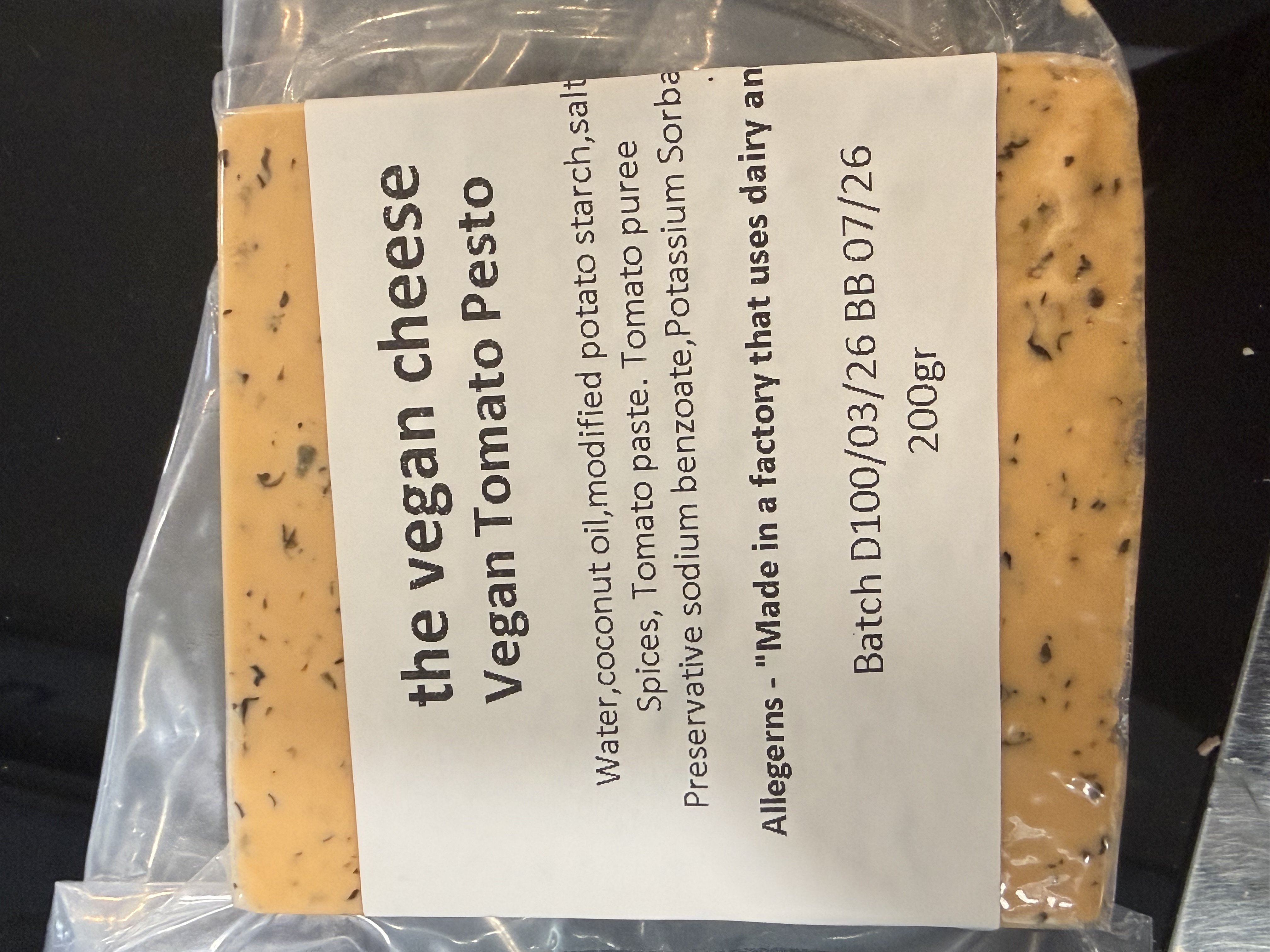 Vegan Tomato Pesto Cheese Block (200g)