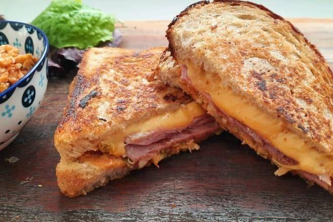 Vacon, Cheese & Tomato Toastie